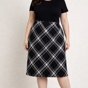 Size 16 Vintage Casual Corner wool blend tweed black & white knee length skirt
